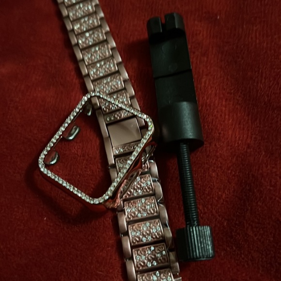 38mm IPhone rose gold with sparkling stones watch band and face cover - Picture 4 of 4